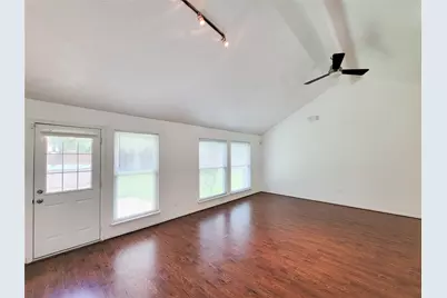 16807 Sussex Drive, Houston, TX 77083 - Photo 17