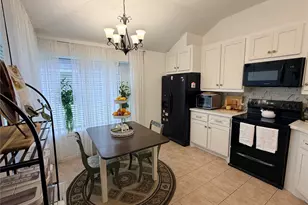 8602 Lazy Brook Ln, La Porte, TX 77571 - Photo 7