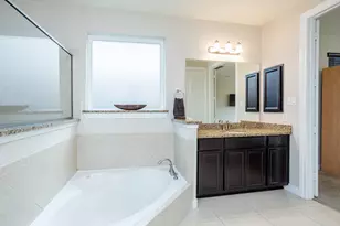 4622 Regal Shadow Ln, Sugar Land, TX 77479 - Photo 19