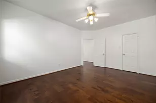 14122 Langbourne Dr, Houston, TX 77077 - Photo 29