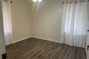 208 Walnut St, Lake Jackson, TX 77566 - Photo 9