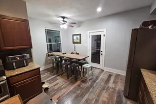 409 Perkins Ave, League City, TX 77573 - Photo 9