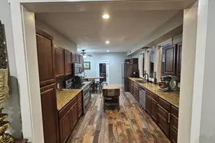 409 Perkins Ave, League City, TX 77573 - Photo 5