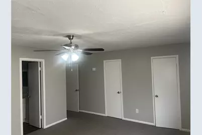4711 Indian Trail #4, Baytown, TX 77521 - Photo 11