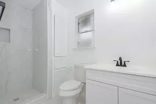 1918 Deerhurst Ln, Houston, TX 77088 - Photo 19