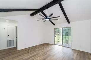 1918 Deerhurst Ln, Houston, TX 77088 - Photo 9