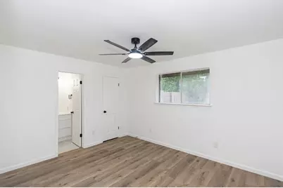 1918 Deerhurst Lane, Houston, TX 77088 - Photo 17