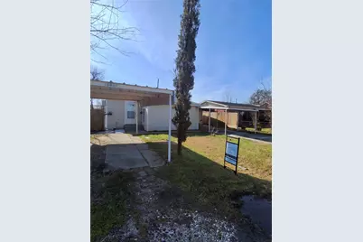 10614 Chadwick Street, Houston, TX 77029 - Photo 1