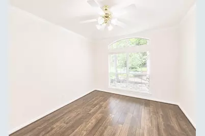 98 W Knightsbridge Drive, The Woodlands, TX 77385 - Photo 13