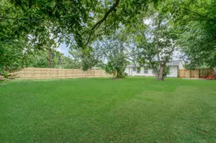 7713 St Lo Rd, Houston, TX 77033 - Photo 25