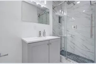 7713 St Lo Road, Houston, TX 77033 - Photo 21