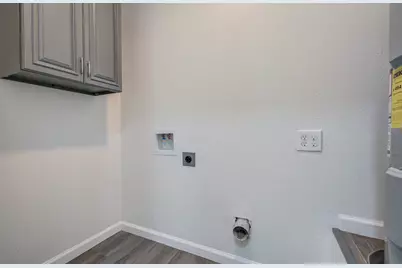 7713 St Lo Road, Houston, TX 77033 - Photo 17