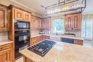 38 E Thymewood Pl, The Woodlands, TX 77382 - Photo 13