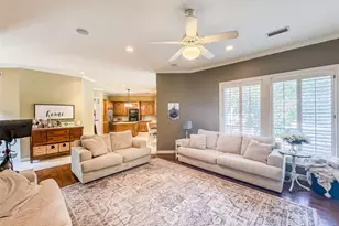 38 E Thymewood Pl, The Woodlands, TX 77382 - Photo 21