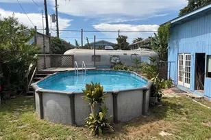 910 Avenue L, Galveston, TX 77550 - Photo 17