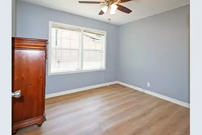 1411 15th Avenue N, Texas City, TX 77590 - Photo 9