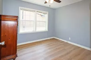 1411 15th Ave N, Texas City, TX 77590 - Photo 9