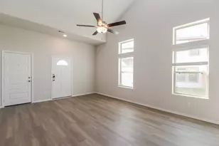 5711 Daphne Dr, Montgomery, TX 77316 - Photo 5