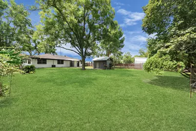 2002 W Highway 6, Alvin, TX 77511 - Photo 7