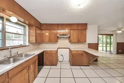 2002 W Highway 6, Alvin, TX 77511 - Photo 43