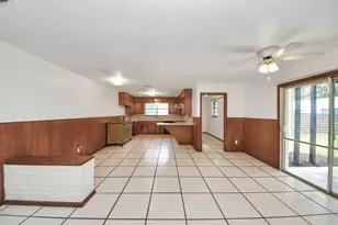 2002 W Hwy 6, Alvin, TX 77511 - Photo 39