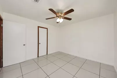 2002 W Highway 6, Alvin, TX 77511 - Photo 31