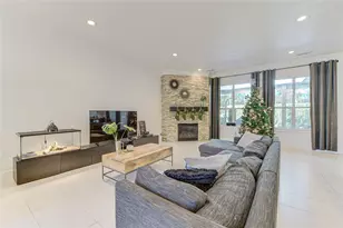 1419 Baldwin Square Ln, Houston, TX 77077 - Photo 9