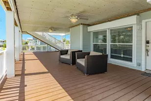 13827 Pirates Beach Blvd, Galveston, TX 77554 - Photo 9