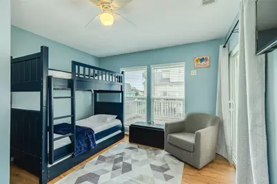 13827 Pirates Beach Boulevard, Galveston, TX 77554 - Photo 23