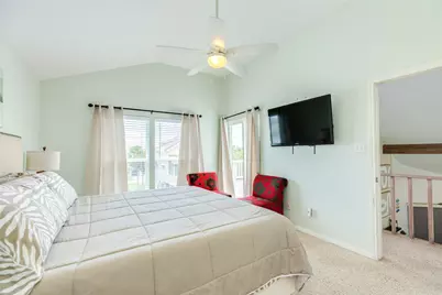 13827 Pirates Beach Boulevard, Galveston, TX 77554 - Photo 25
