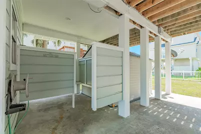 13827 Pirates Beach Boulevard, Galveston, TX 77554 - Photo 35