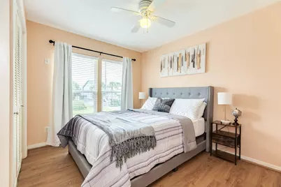 13827 Pirates Beach Boulevard, Galveston, TX 77554 - Photo 21