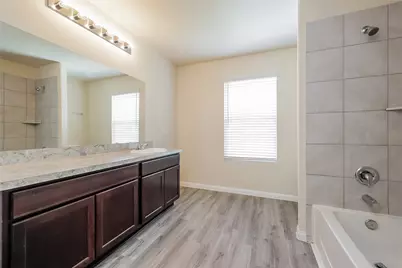 4214 Silver Ranch Road, Houston, TX 77014 - Photo 13