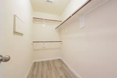 4214 Silver Ranch Road, Houston, TX 77014 - Photo 11