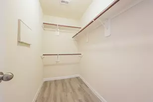 4214 Silver Ranch Rd, Houston, TX 77014 - Photo 11