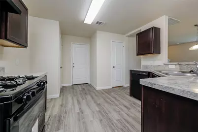 4214 Silver Ranch Road, Houston, TX 77014 - Photo 3