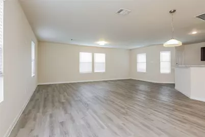 4214 Silver Ranch Road, Houston, TX 77014 - Photo 7