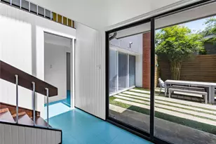 1310 Harbor View Dr, Galveston, TX 77550 - Photo 5