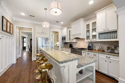 318 W 17th Street, Houston, TX 77008 - Photo 11