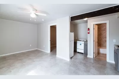 5327 Bell Street #3, Houston, TX 77023 - Photo 3