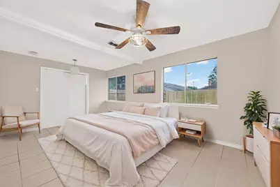 3811 Suttonford Drive, Houston, TX 77066 - Photo 5