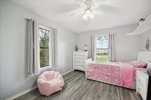 313 W Nichols St, Bellville, TX 77418 - Photo 9