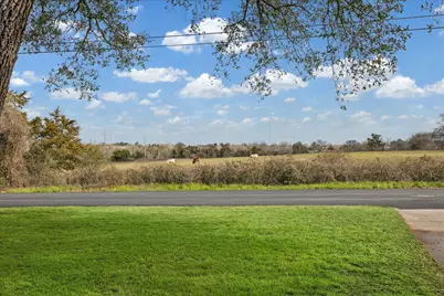 313 W Nichols Street, Bellville, TX 77418 - Photo 19