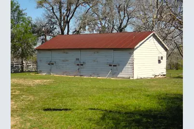 1649 County Road 209, Weimar, TX 78962 - Photo 23