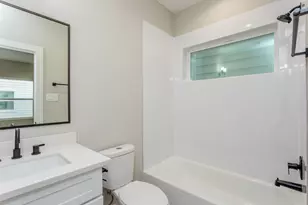 1439 W 25th St, Houston, TX 77008 - Photo 33