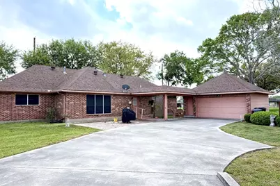 506 Houston Street, Wallis, TX 77485 - Photo 19