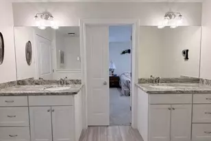 506 Houston St, Wallis, TX 77485 - Photo 9