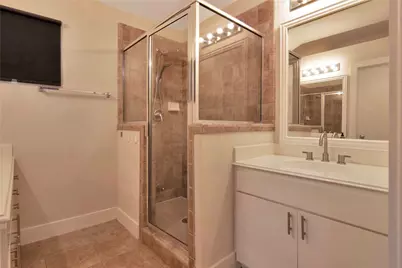 5951 South Loop E #4, Houston, TX 77033 - Photo 19