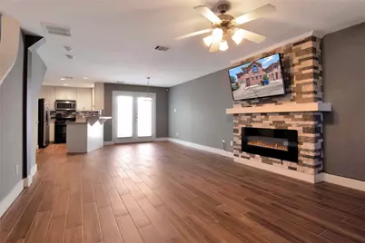 5951 South Loop E #4, Houston, TX 77033 - Photo 9