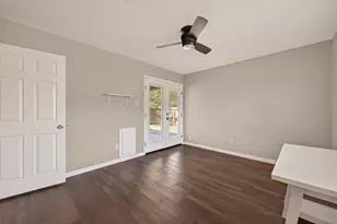 12306 Riverbend Dr, Mont Belvieu, TX 77523 - Photo 23